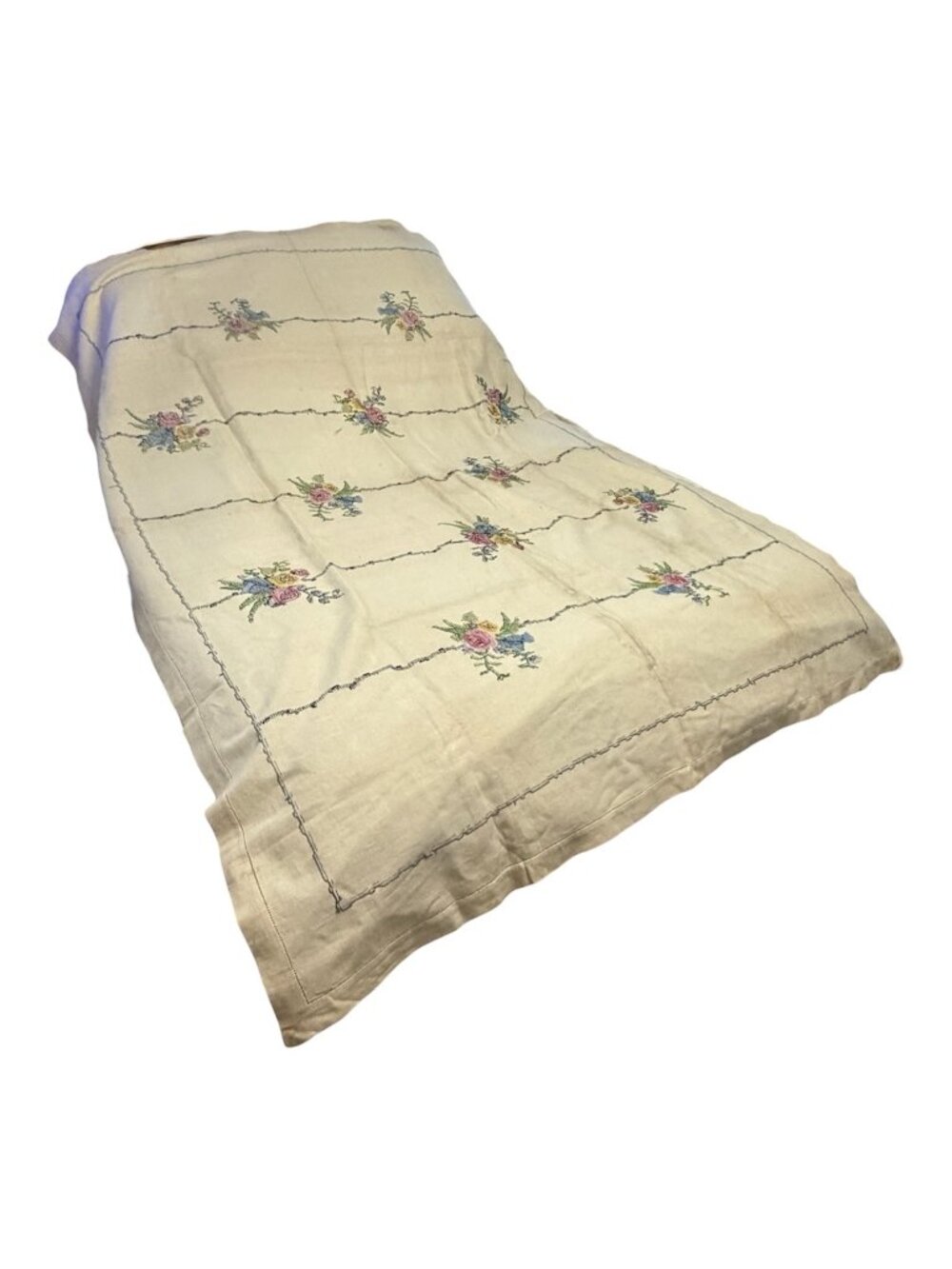 Vintage Embroidered Linen Tablecloth Floral Cross Stitch Cottagecore 80x60